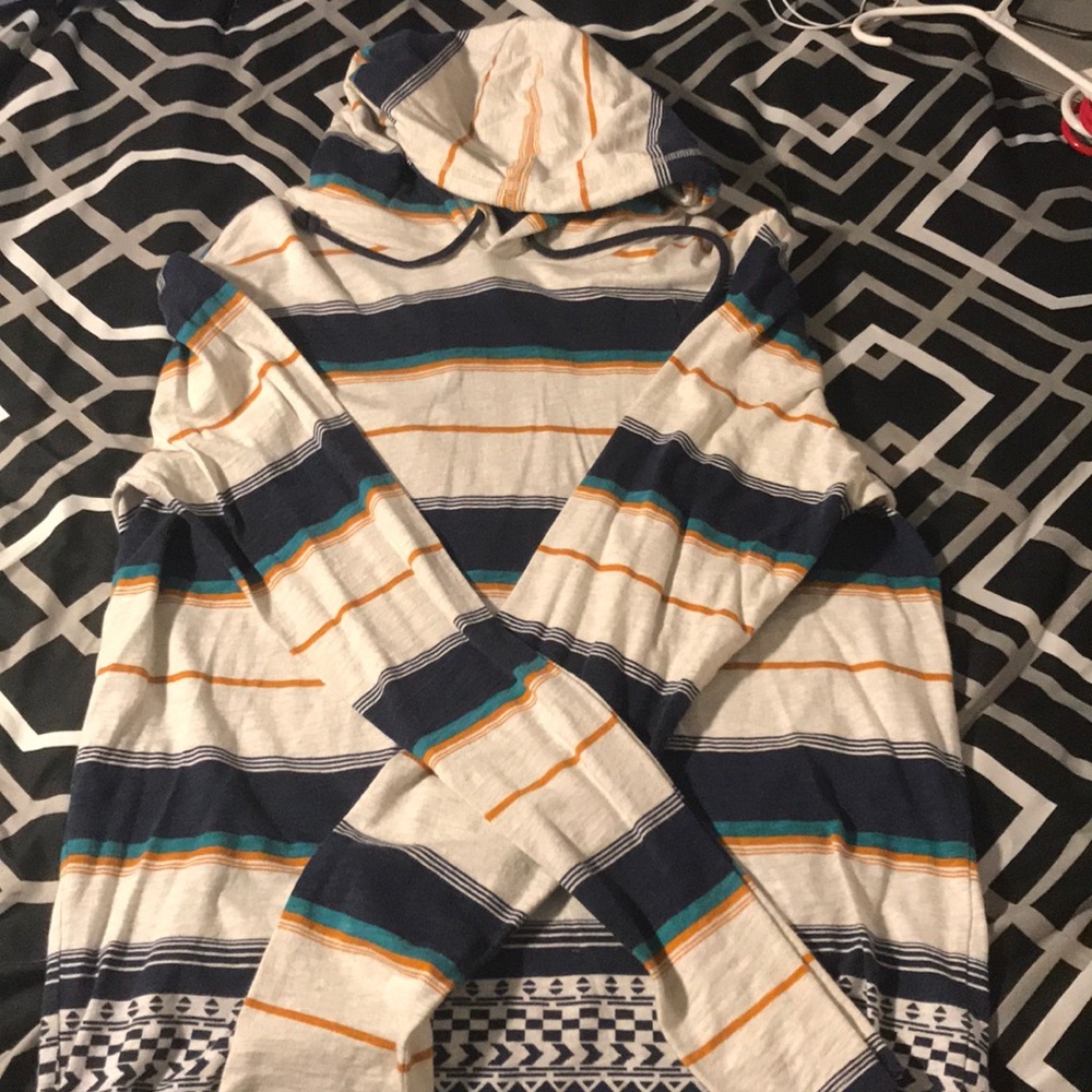 Aeropostale Hoodied T-shirt